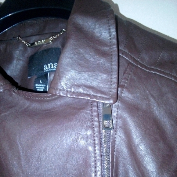 Women's Jacket - Picture 1 of 13